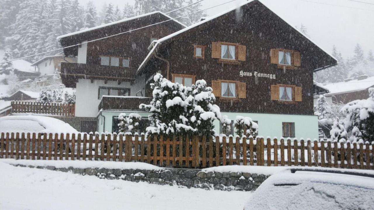 Haus Tannegg Panzió Pettneu am Arlberg Kültér fotó