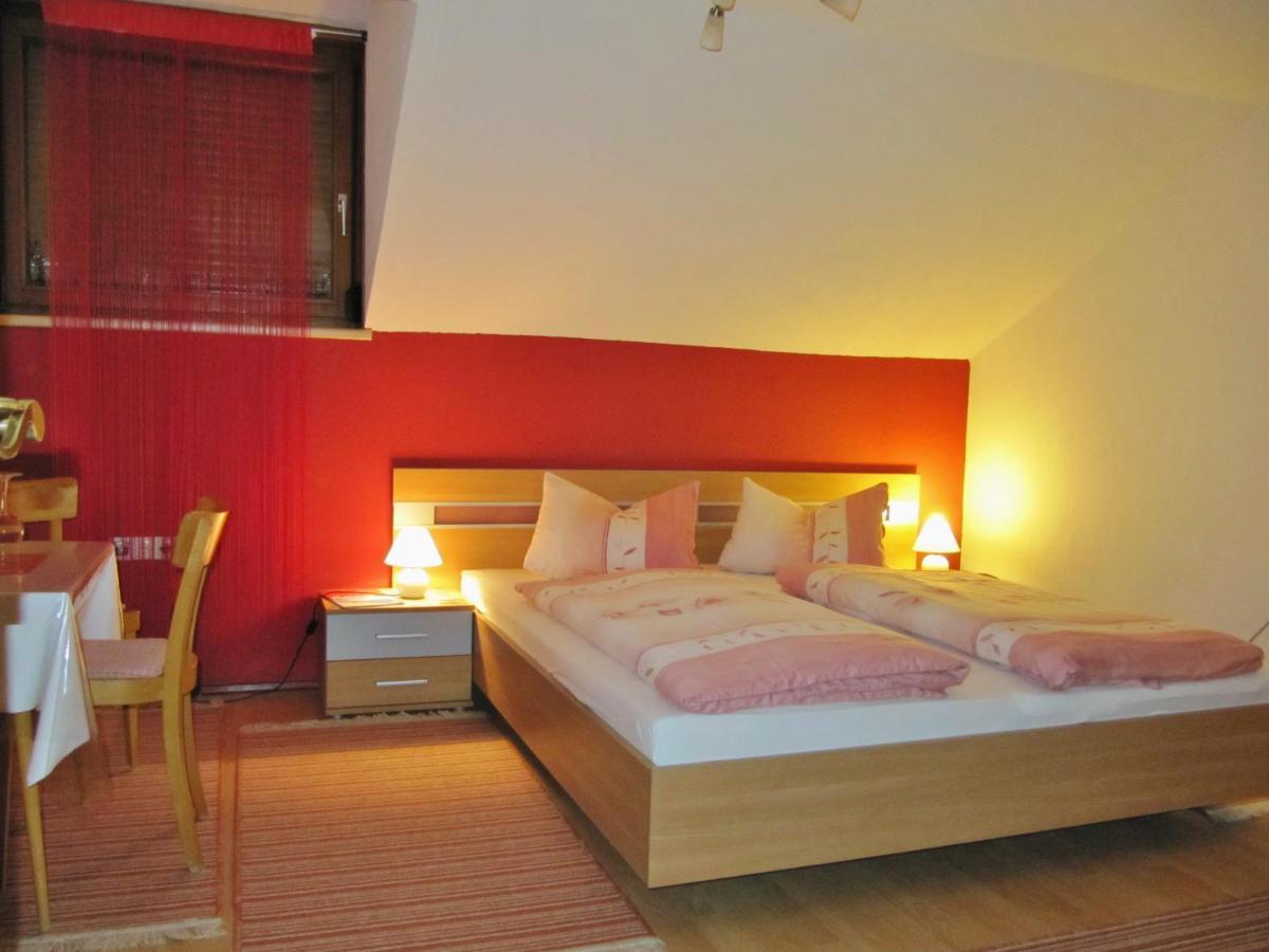 Haus Tannegg Panzió Pettneu am Arlberg Kültér fotó
